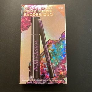 Urban Decay Bigger and Blacker Badder Duo.